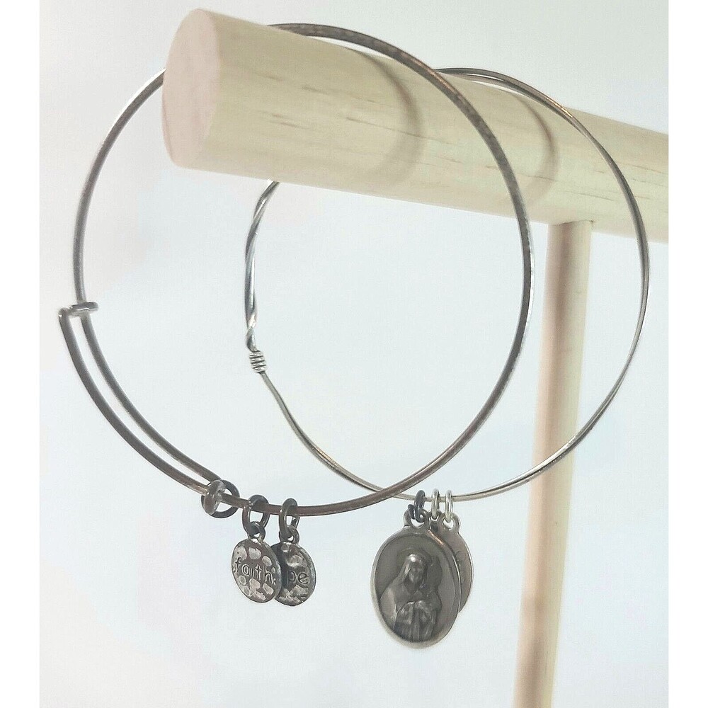 Beaucoup Designs Silver Tone Pray Faith Hope Wire Charm Bangle Bracelets Set 2